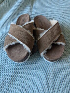 Portland Boot Company Genuine Suede Shearling Lined Sandals Sz 9 - NWT
